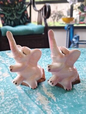 Vintage Pink Ceramic Elephant Salt & Pepper Shakers